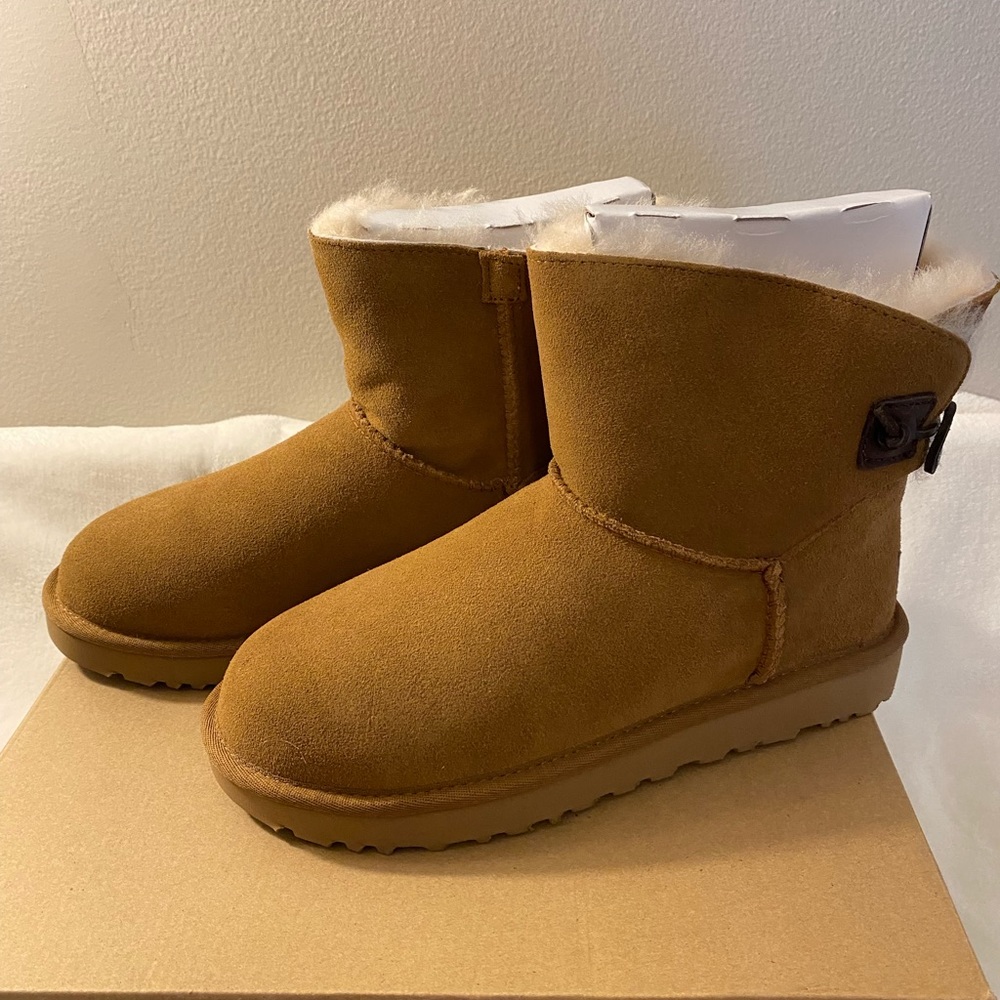 UGG Adoria Tehuano 6” shaft boots